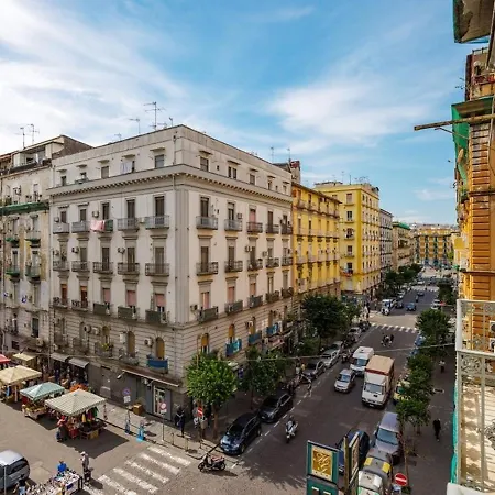 Station Housing Апартаменты Неаполь